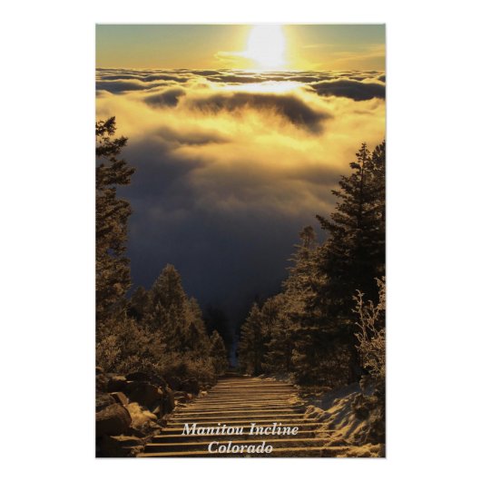 Goldener Sonnenaufgang über den Wolken Poster (Vorderseite)