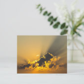 Goldener Sonnenuntergang als Cloud Postkarte (Stehend Vorderseite)