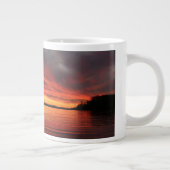 Goldener Sonnenuntergang Jumbo-Tasse (Rechts)