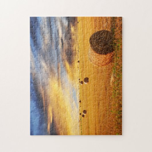 Goldener Sonnenuntergang über dem Feld Puzzle (Vertikal)