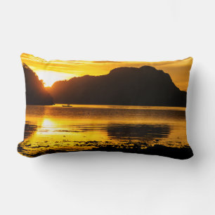 Goldener Sonnenuntergang über der Bucht Lendenkissen