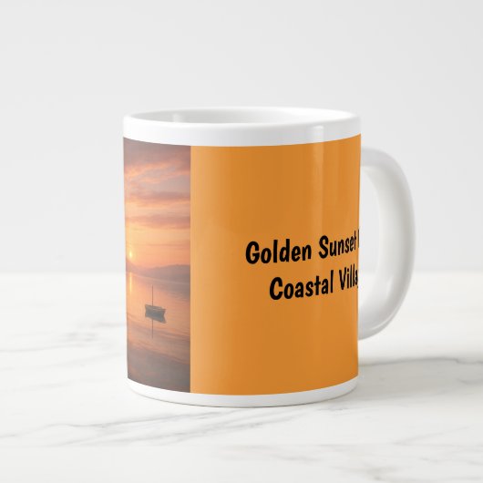 Goldener Sonnenuntergang über Küstendorf Jumbo-Tasse (Vorderseite Rechts)