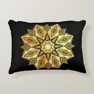 Goldener Stern-Mandala auf schwarzem Hintergrund Dekokissen