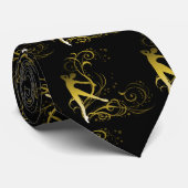 Goldener Tänzer verzeichnet Krawatte in einer (Gerollt)