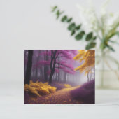 Goldener Weg durch Lila Holz Postkarte (Stehend Vorderseite)