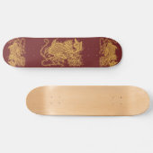 Goldener Zen Koi auf rotem Skateboard (Horizontal)