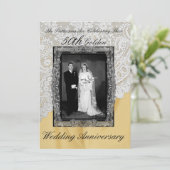 Goldenes 50-jähriges Foto zum Hochzeitstag Einladung (Stehend Vorderseite)