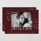 Goldenes Datum | Gold Script Burgundy mit Foto Save The Date (Vorne/Hinten)