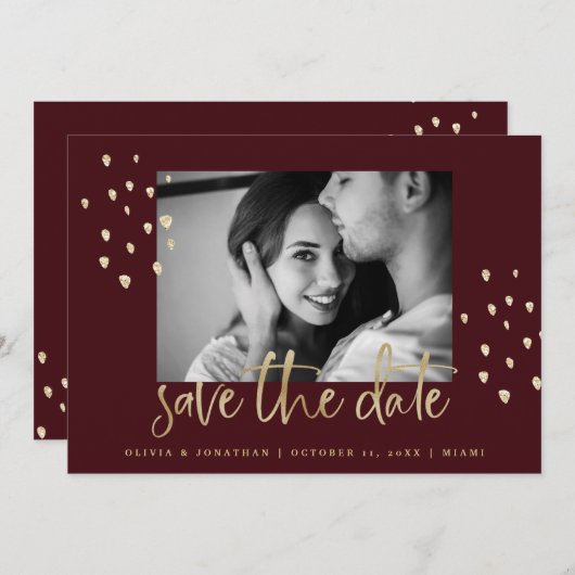 Goldenes Datum | Gold Script Burgundy mit Foto Save The Date (Vorne/Hinten)