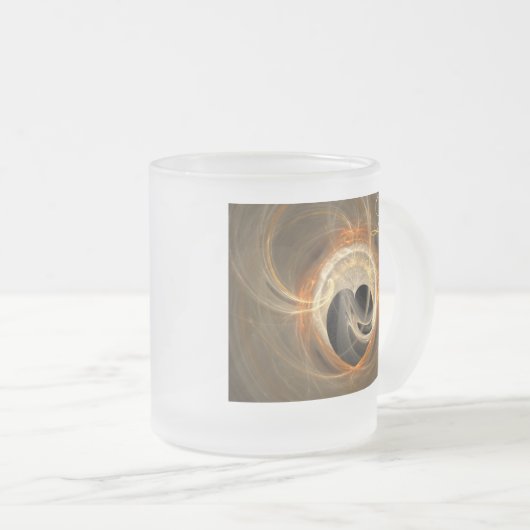 Goldenes Fraktal-Herz mit der Liebe-Tasse Mattglastasse (VorderseiteRechts)