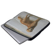 Goldenes Retreiver im Meer Laptopschutzhülle (Vorne Knopf)