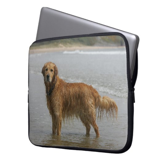 Goldenes Retreiver im Meer Laptopschutzhülle (Vorderseite Links)