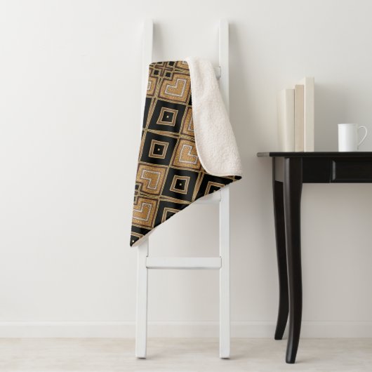 Goldenes Schwarzes Art Deco Quadrate Geometrisches Sherpadecke (Beispiel)