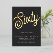 Goldenes Skript 60. Geburtstagsparty Folieneinladung (Stehend vorne)