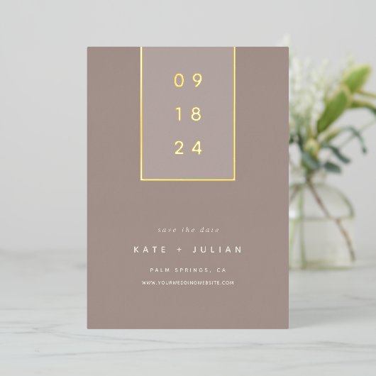 Goldfallen | Moderne Minimal Foil Save the Date Ca Folieneinladung (Stehend vorne)