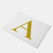 Goldfarbene benutzerdefinierte Monogramm-Anfangsbu Fußmatte (Schrägansicht)