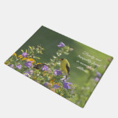 Goldfinch auf einer Harebell-Blume Fußmatte (Schrägansicht)