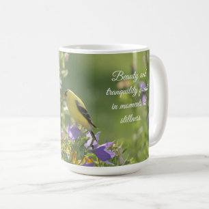 Goldfinch auf einer Harebell-Blume Kaffeetasse