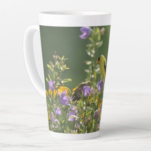 Goldfinch auf einer Harebell-Blume Milchtasse (Linke Ecke)