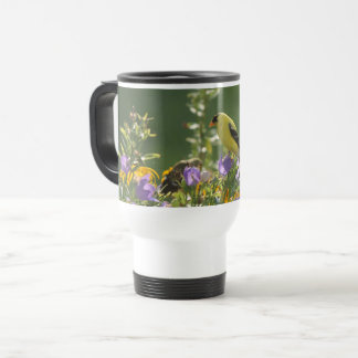 Goldfinch auf einer Harebell-Blume Reisebecher