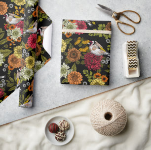 Goldfinken im Garten auf schwarz Geschenkpapier