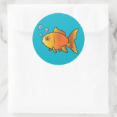 Goldfish mit Herzblasen Runder Aufkleber (Tasche)