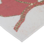 Goldfleck des roten Herzens Tischdecke (Schrägansicht)