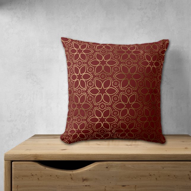Goldflower-Muster auf Maroon Red Throw Kissen (Von Creator hochgeladen)