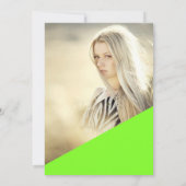 Goldfolie-Chic-Drehbuch Neon Green Quinceanera Fot Einladung (Rückseite)