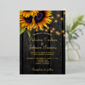 Goldfolie rustikale Sonnenblumen Stallholz Hochzei Folieneinladung (Stehend vorne)