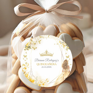 Goldgelbe Tiara Florale Schmetterlinge Quinceañera Runder Aufkleber