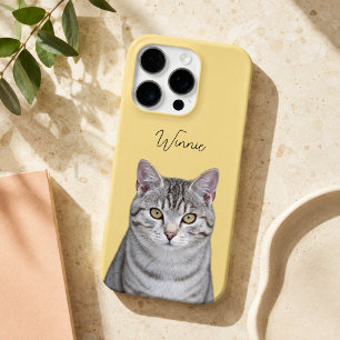 Goldgelber moderner Katzenfoto- und Schriftname iPhone 16 Pro Hülle