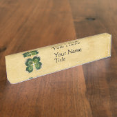 Goldheiliger Patrick-Kleeblatt-Juwel mit Perlen Namensplakette (Seite)