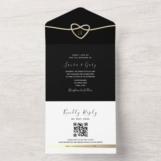 Goldherz-Schwarz-Weiß-Hochzeit All In One Einladung (Innen Boden)