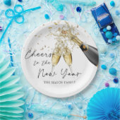 Goldjubiläum für die Teller des Neujahrspapiers de (Party)