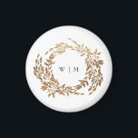 Goldkranz-Monogramm-Hochzeit Magnet<br><div class="desc">*NICHT REAL FOIL* __________________________ ***Dieses Design ist Teil einer Kollektion*** Erleben Sie den Charme zeitloser Eleganz mit meiner traditionellen Monogram Wreath Classic und Elegant Wedding Collection. Diese Kollektion besticht durch personalisierte mit Monogramm Designs mit einem aufwändig gewebten Kranz und Rahmen, die das Wesen einer klassischen, unvergesslichen Hochzeit verkörpern. Genießen Sie...</div>