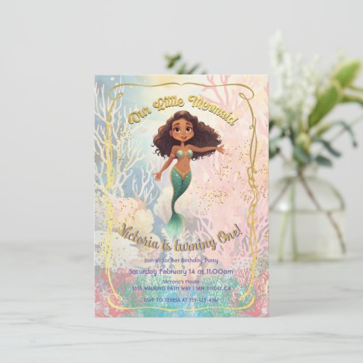 Goldmedaille BIrthday Party unter dem Meer Einladung (Stehend Vorderseite)