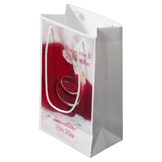 Goldrings Rose Petals Design Hochzeit Kleine Geschenktüte (Vorderseite Schrägansicht)