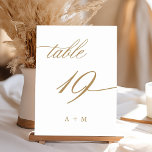 Goldromantische Kalligrafie-Hochzeit Nummer 19, Tischnummer<br><div class="desc">Tabelle 19. Bitte Karo alle verfügbaren Nummern. | Romantische und elegante Wirble Kalligraphie Hochzeitskalibrierung Tischnummer mit Monogrammen. Für eine weiter gehende Anpassung dieses Designs klicken Sie bitte auf den BUTTON BLAU DESIGN TOOL oben!</div>