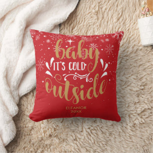 Goldrotes personalisiertes Baby-Es-ist-kalt-drauße Kissen