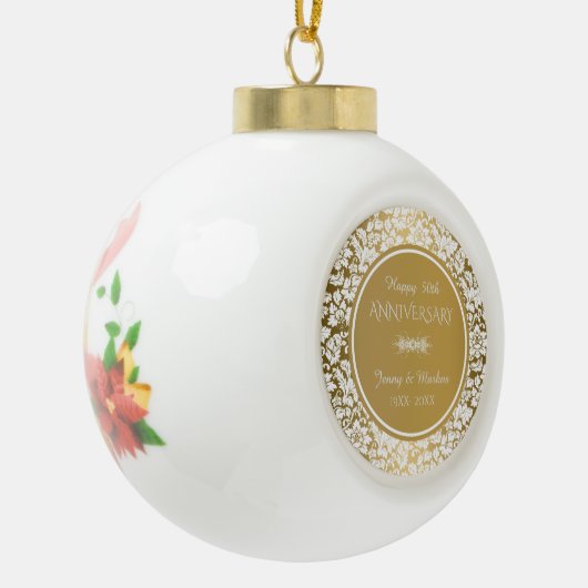 Goldrunden und weißer Damast - 50 Jahre Keramik Kugel-Ornament (Links)