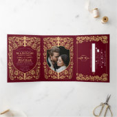 Goldschild-Hochzeit Dreifach Gefaltete Einladung (Innenseite)