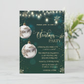 Goldschneeflocken, weiße Bälle, Lichter, grüne Wei Einladung (Stehend Vorderseite)