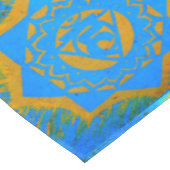 Goldsterne auf blau tischdecke (Schrägansicht)