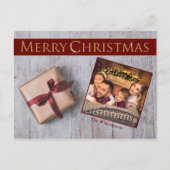 Goldweihnachtsgeschenk auf Snowy Deck Foto Postkarte (Vorderseite)