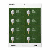 Golf auf grünem Gras (Vorne)