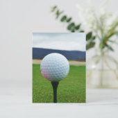Golf Ball auf dem Golfplatz Postkarte (Stehend Vorderseite)