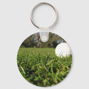 Golf-Ball auf Golf-Kurs-Schlüsselanhänger Schlüsselanhänger