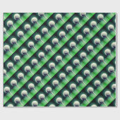 Golf Ball auf T-Shirt Wrapping Paper Geschenkpapier (Flach)