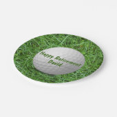 Golf Ball für den Ruhestand auf der Papierplatte Pappteller (Schrägansicht)